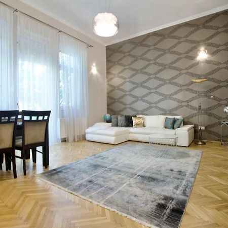 Premium Apartment By Hi5 - Lendvay Palace 부다페스트 외부 사진
