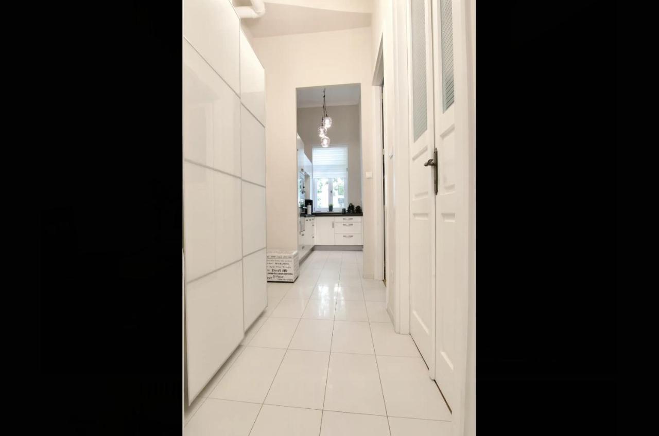 Premium Apartment By Hi5 - Lendvay Palace 부다페스트 외부 사진